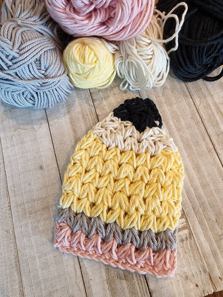 Crochet Pattern, Crochet Meadow Pencil Coaster, Pencil Coaster, Teacher Gift, Ltkcuties, DIGITAL DOWNLOAD
