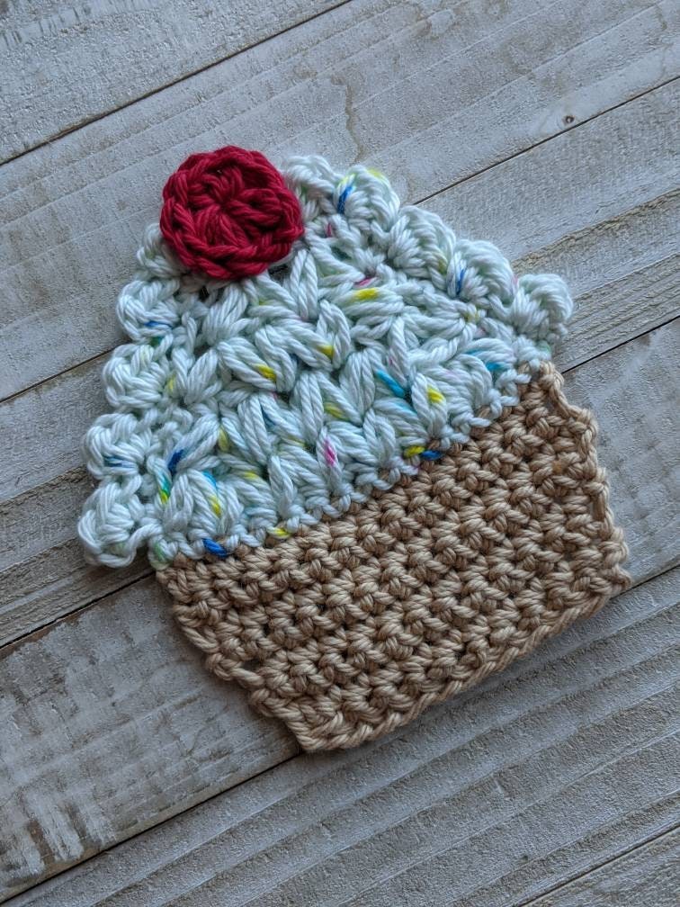 Crochet Pattern, Crochet Meadow Cupcake Coaster, Crochet Cupcake Coaster, Crochet Coaster, Cupcake Decor, Ltkcuties, DIGITAL DOWNLOAD