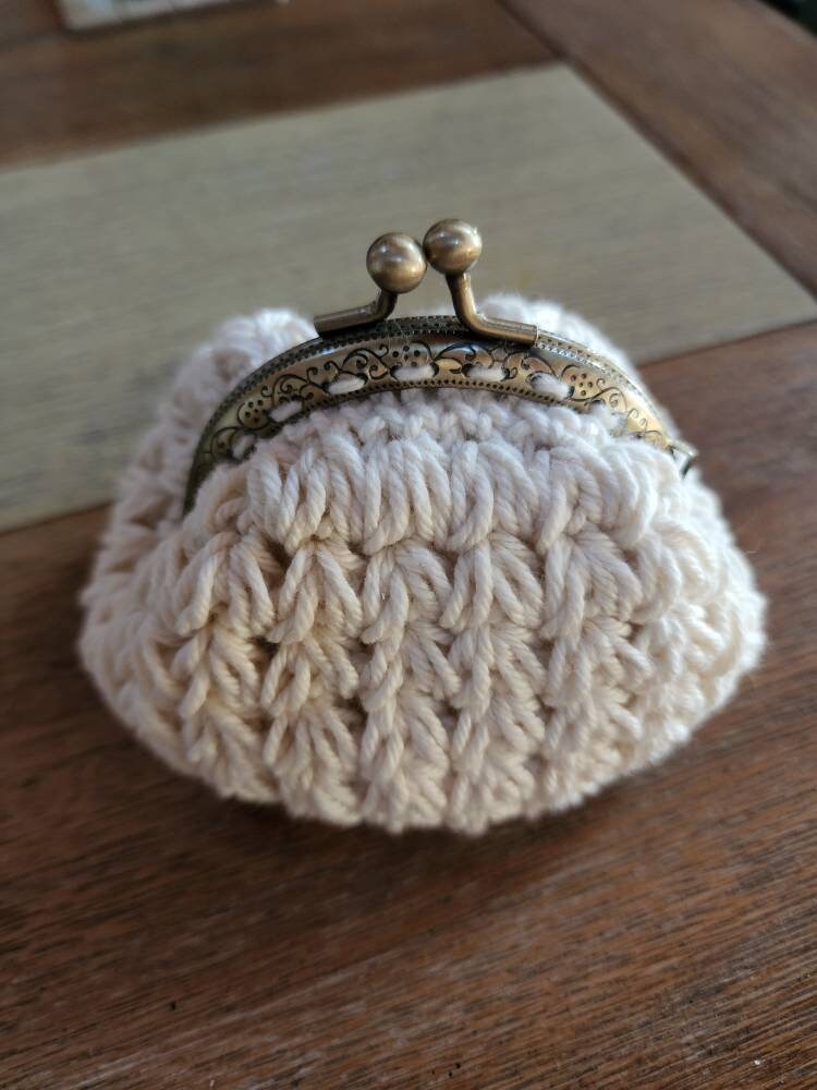 Crochet Pattern, Crochet Meadow Coin Purse, Crochet Coin Bag, Crochet Purse, Vintage Crochet, Ltkcuties, DIGITAL DOWNLOAD