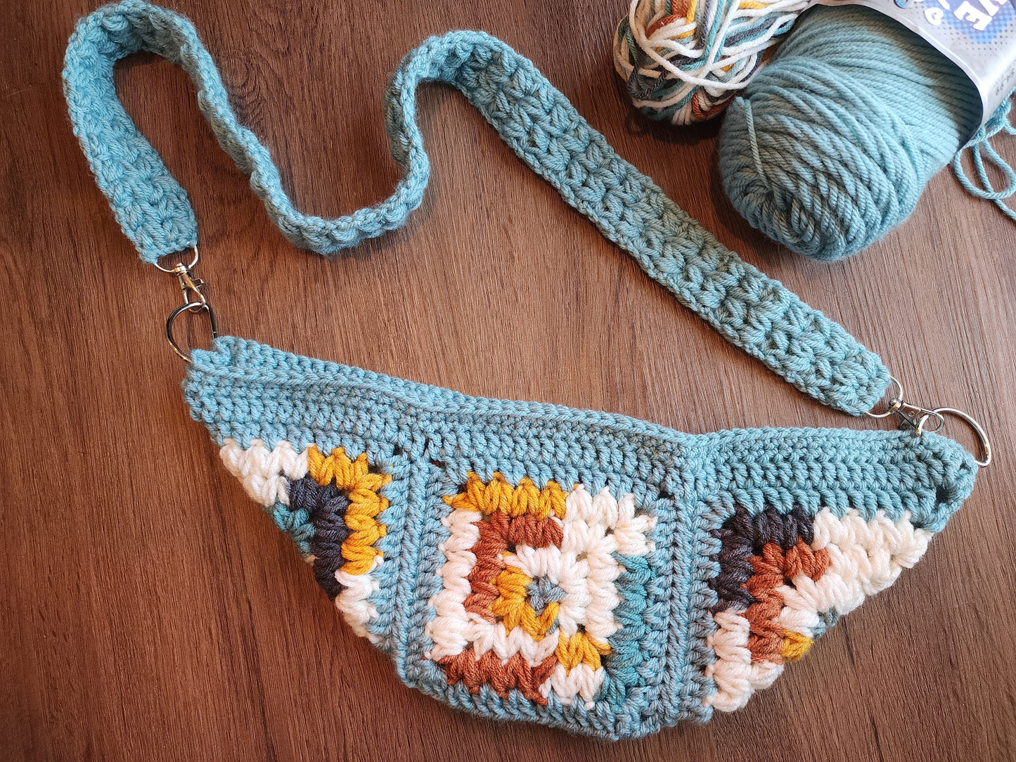 Crochet Pattern, Meadow Crossbody Bag, Bum Bag, Crochet Bag, Crochet Purse, Summer Bag, Ltkcuties, DIGITAL DOWNLOAD ONLY, Crochet