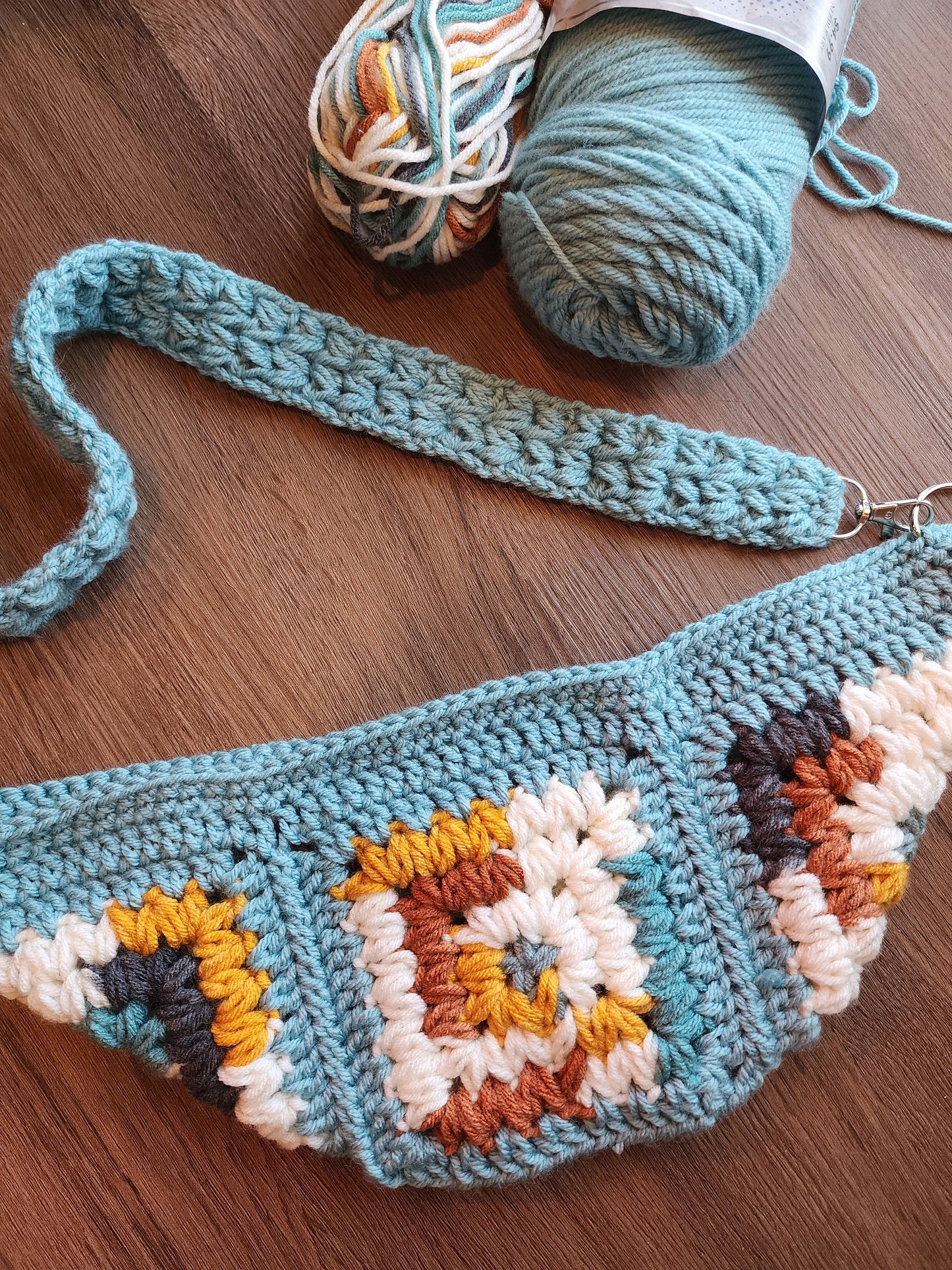 Crochet Pattern, Meadow Crossbody Bag, Bum Bag, Crochet Bag, Crochet Purse, Summer Bag, Ltkcuties, DIGITAL DOWNLOAD ONLY, Crochet